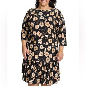 Tommy Hilfiger
Plus Size Printed Ruffle-Trim Shift Dress